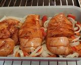 Foto del paso 5 de la receta: Pollo al horno con verduras en salsa de pimentón de La Vera