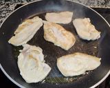 Foto del paso 8 de la receta: Tortilla de patatas con filetes pechugas asadas
