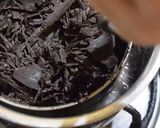 A picture of step 1 of Chocolate Easter egg.