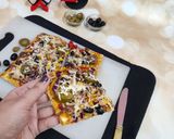 A picture of step 7 of Thin Crust Pizza.