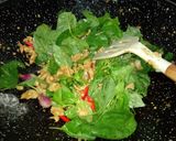 Foto langkah ke 2 dari resep Thai Chicken Basil (Pad Kra Pao).