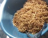 Foto langkah ke 1 dari resep Mi goreng bakso.