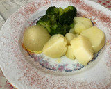 Foto del paso 3 de la receta: Brócoli con patatas y cebolla hervido y aliñado con Vidalim