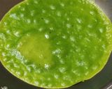 Foto del paso 1 de la receta: Crepes verdes rellenos de pollo