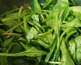 A picture of step 1 of Green prawn Pulao.