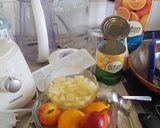 A picture of step 1 of Pineapple, orange and nectarines refreshment.