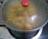A picture of step 6 of Bell pepper and Soya chunks with Gravy.