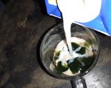 Foto langkah ke 3 dari resep Es cincau susu.