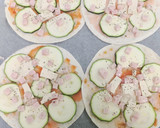 Foto del paso 2 de la receta: Pizza fit con tortillas de trigo para fajitas