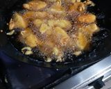A picture of step 2 of Egg pakoray.