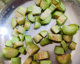 பச்சை கத்தரிக்காய் குழம்பு ரெசிபி ஸ்டேப் 1 புகைப்படம்