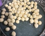 Foto del paso 2 de la receta: Panes de yuca fritos