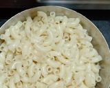 A picture of step 2 of Baked Macaroni And Cheese.