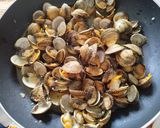 Foto del paso 19 de la receta: Hacer masa de pizza casera y rellenarla. Hacer la masa a mano o con la Amasadora de pan