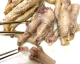 Foto del paso 4 de la receta: Sopipita de patas de pollo para tu mascota