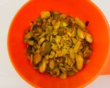A picture of step 3 of Pistachios, cranberries and almond fudge.