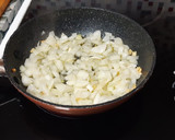 Foto del paso 1 de la receta: Garbanzos con huevo y chorizo (cocina de aprovechamiento)