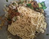 Foto langkah ke 3 dari resep Mie Goreng Urai.