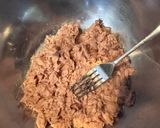 Foto del paso 2 de la receta: Tostadas de Atún a la Mexicana