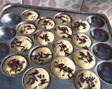 Foto langkah ke 5 dari resep Kue Cubit (Takaran Sendok).
