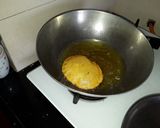 A picture of step 3 of Aloo Masala puris.