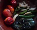 Foto del paso 1 de la receta: Salsa quebrada de molcajete poco picante, el mentidero