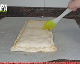 Foto del paso 7 de la receta: Empanada de hojaldre con atún