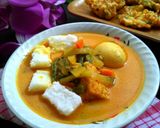 Foto langkah ke 4 dari resep Lontong Sayur.