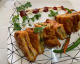 A picture of step 1 of Stuffed bread pakora.