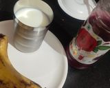 A picture of step 1 of Rose Banana Milk Shake.