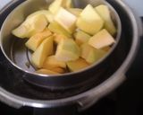 A picture of step 1 of Pumpkin Puree Masala Puri.