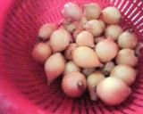 A picture of step 1 of Onion pickle.