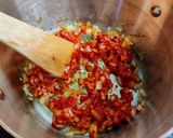 A picture of step 3 of Mercimek (Lentil soup).