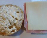 Foto del paso 5 de la receta Sándwich con queso/jamón y corazón de huevo jugoso