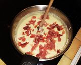 Une image de l'étape 4 de Soufflé jambon gruyère.