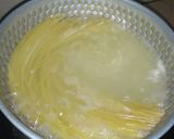 Foto langkah ke 2 dari resep Spaghetti Aglio e Olio.