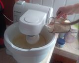 Ciasto z truskawkami i wiśniami krok przepisu 3 zdjęcie