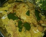 A picture of step 5 of Dhokla chaat.