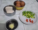 Foto langkah ke 1 dari resep Orak-Arik Tahu Telur.