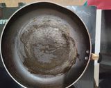 A picture of step 3 of Egg pancake.