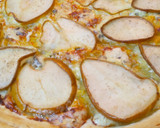 Foto del paso 3 de la receta: Hojaldre de pera y queso