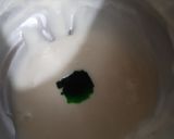 A picture of step 5 of Tricolor cake.