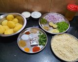 આલુ નૂડલ્સ બોલ (Potato Noodles Balls Recipe In Gujarati) રેસીપી સ્ટેપ1ફોટો