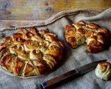 A picture of step 6 of Pull-Apart Garlic Bread.