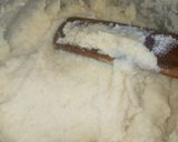 A picture of step 2 of Semolina swallow.