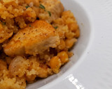 Foto del paso 7 de la receta: Cuscús y garbanzos con pollo al Ras el-hanout e hierbabuena
