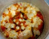A picture of step 4 of Bhajiya kadi.