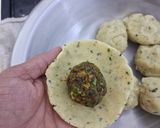A picture of step 8 of Green peas and sabudana Kachori.
