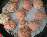 Foto del paso 5 de la receta: Hamburguesitas de pan y carne