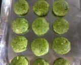 A picture of step 5 of Spinach tikki.